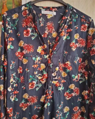 (M) Blusa floral manga larga de Sfera
