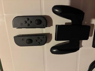 Nintendo Switch V2 + FC24