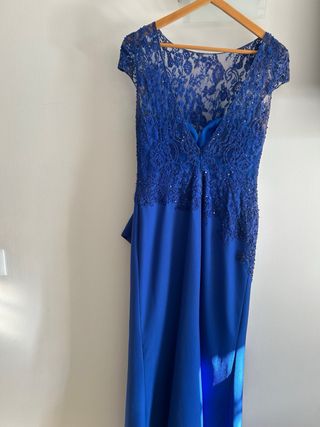 Vestido Rosa Clara azul, una puesta