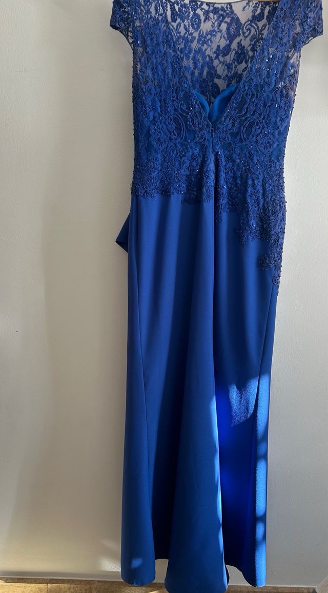 Vestido Rosa Clara azul, una puesta