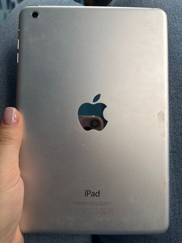 Apple iPad Mini 2 Plata