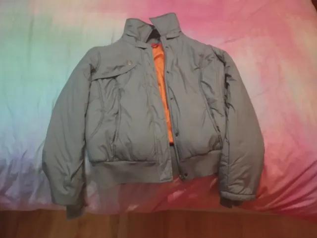 Cazadora Puma gris, como nueva