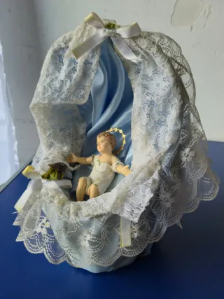Culla vintage Gesù Bambino con pizzo
