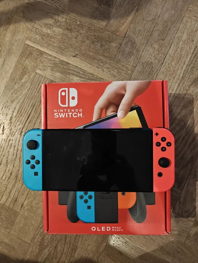 Nintendo Switch OLED Azul/Rojo