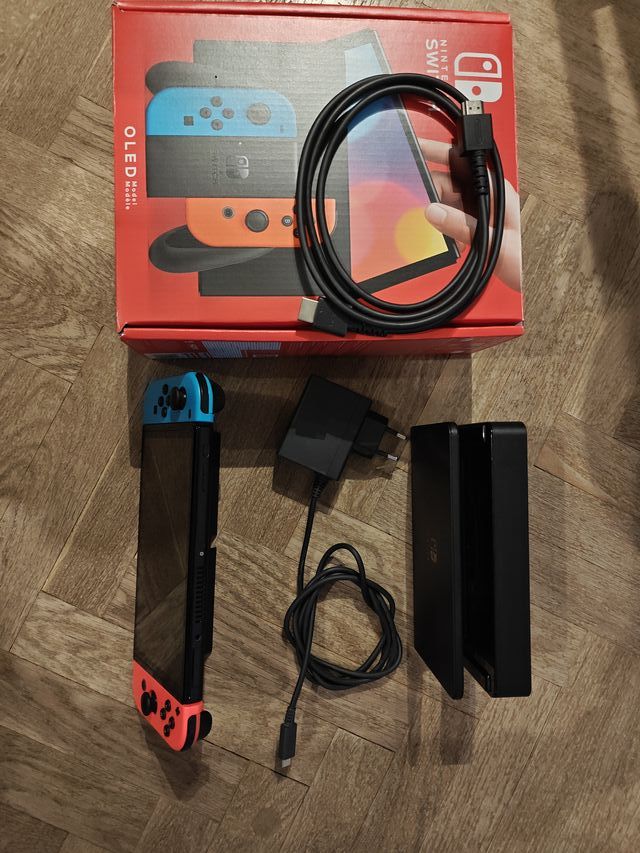 Nintendo Switch OLED Azul/Rojo