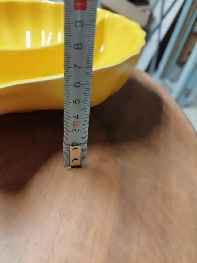 3 Fuentes grandes vintage amarillas