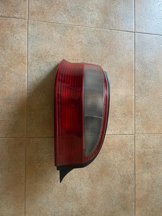 Piloto Izquierdo Citroen saxo