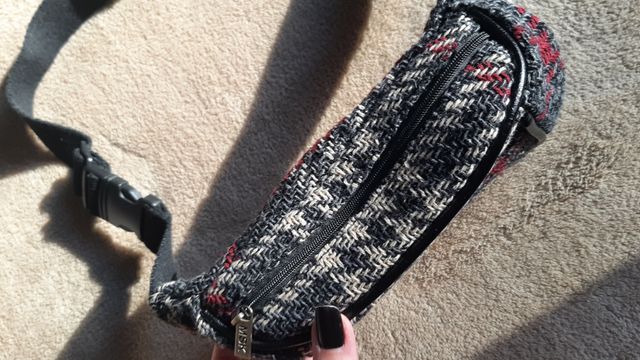 Riñonera Misako estampado pata de gallo