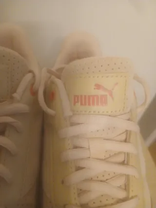 Zapatilla Puma Beige y Rosa
