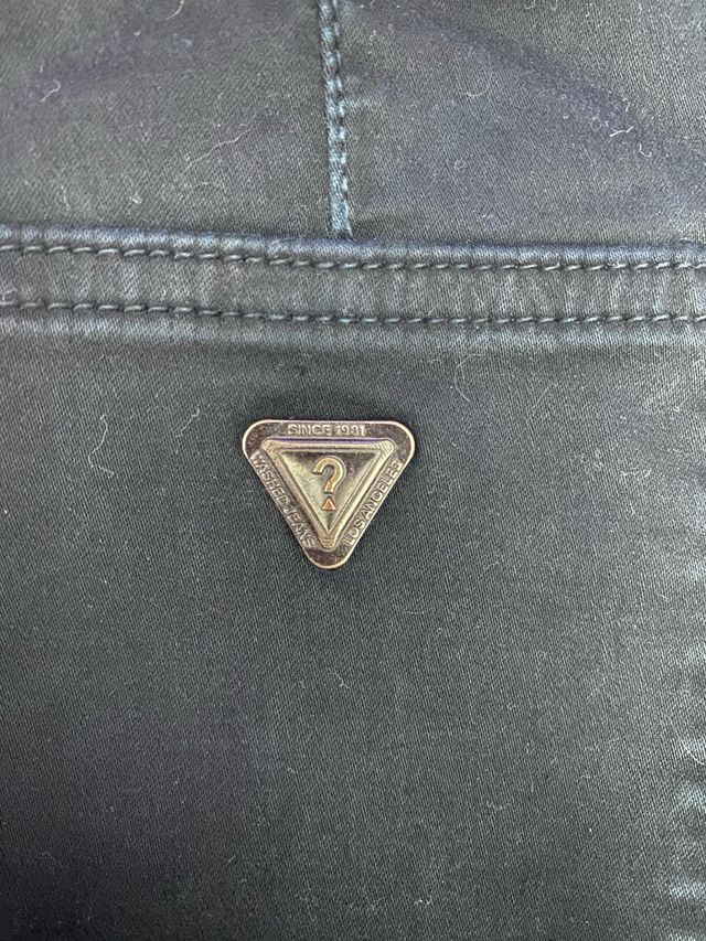 Pantalones Guess Negros