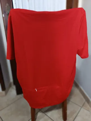 Camiseta ciclista roja con cremallera