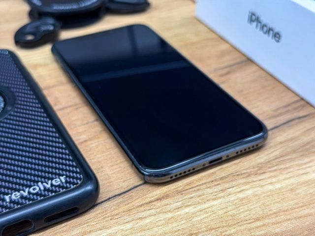 iPhone X 64GB Nero/Argento + Accessori