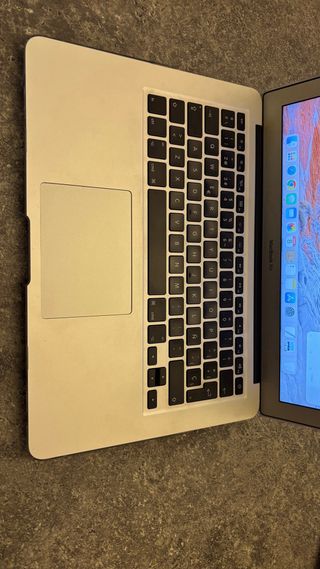 MacBook Air 13 (2015)