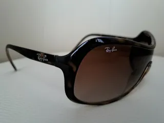 Occhiali da sole Ray-Ban 4086 710/13 3N