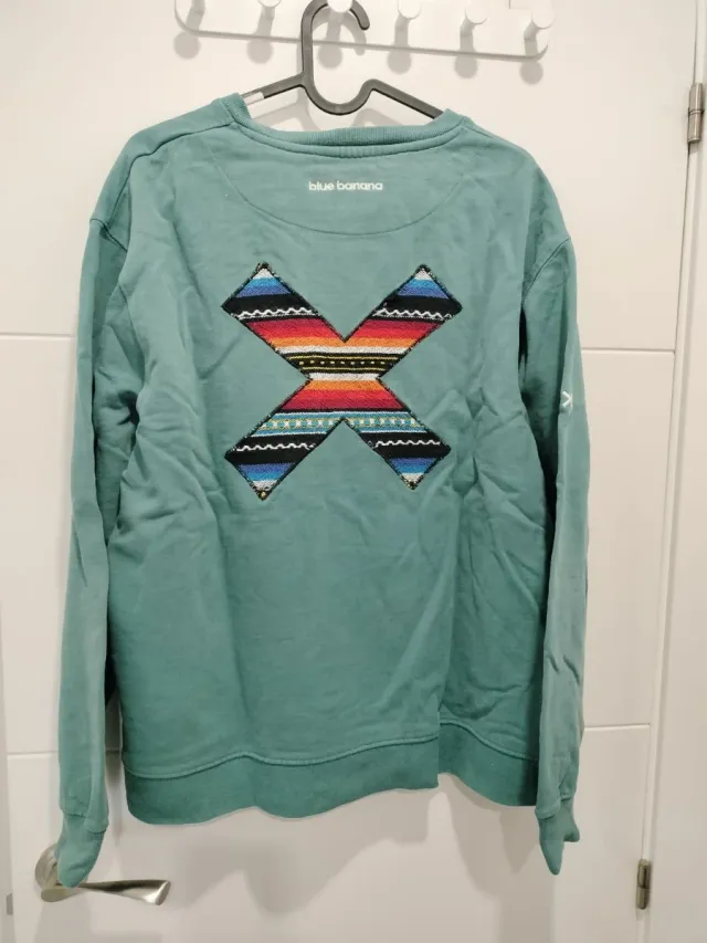 Sudadera unisex verde con estampado X