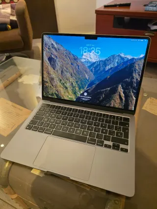 MacBook Air M3 Gris Espacial