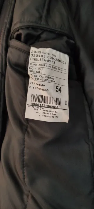 Chaquetón caballero negro.