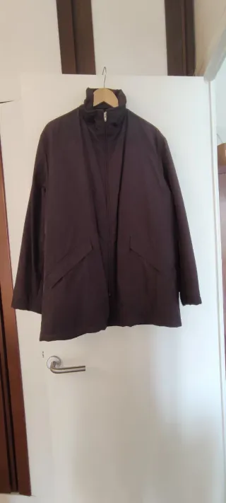 Chaquetón caballero negro.