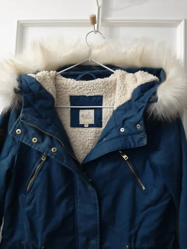 Parka azul con borreguito