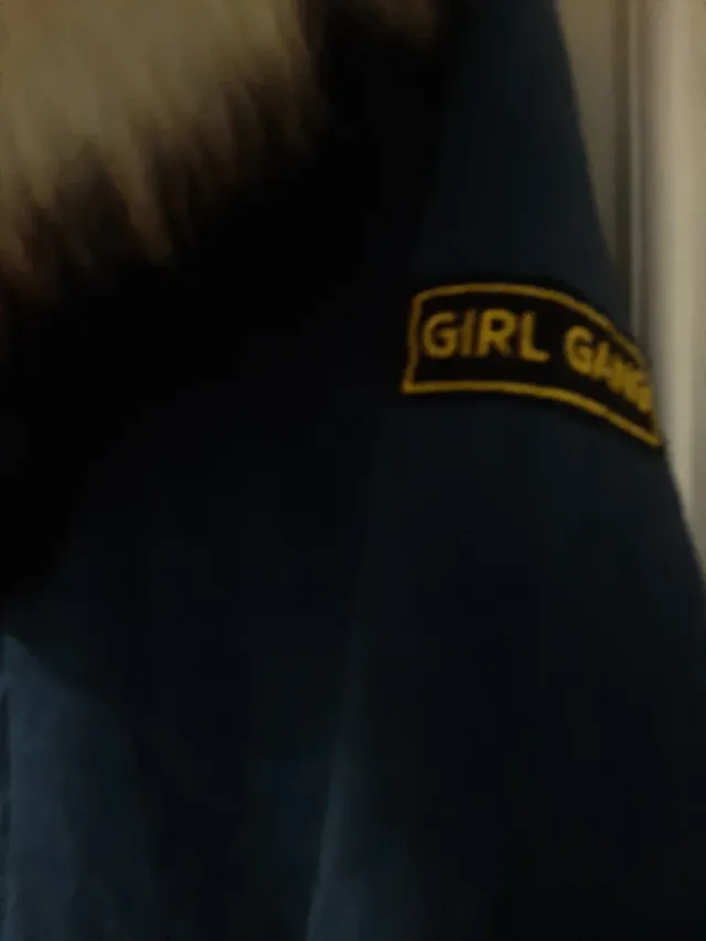 Parka azul con borreguito