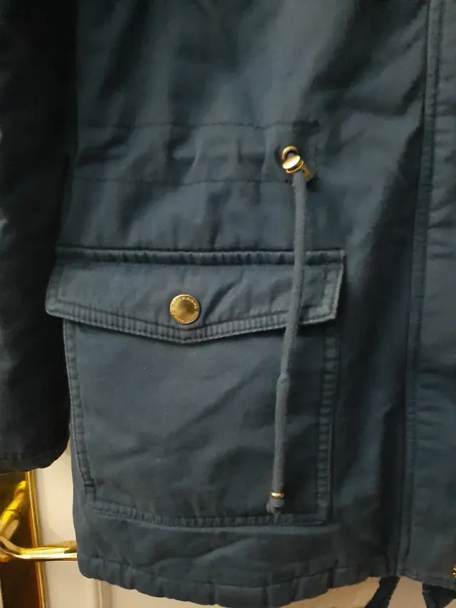 Parka azul con borreguito