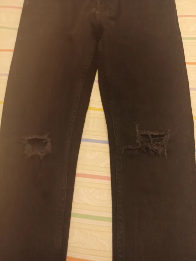 Pantalón negro hombre pitillo