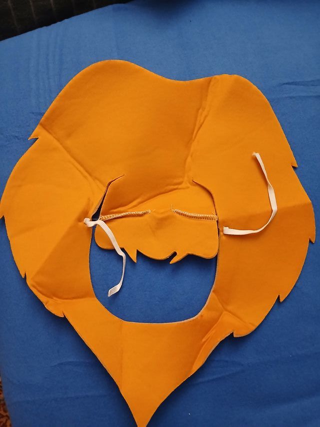 Maschera da leone arancione