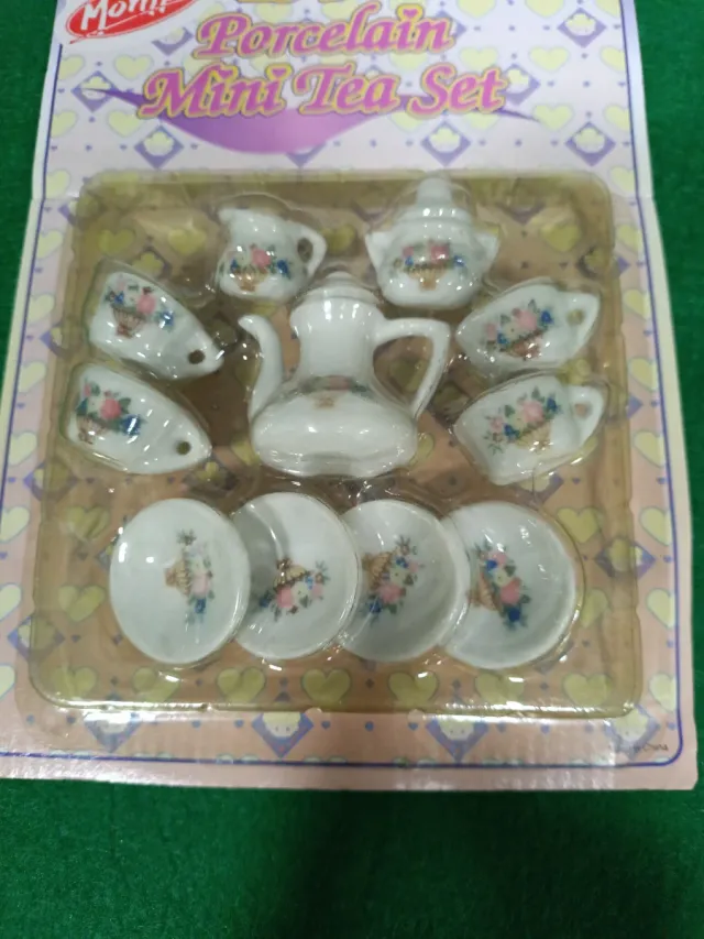 Juego de té porcelana miniatura 13 piezas