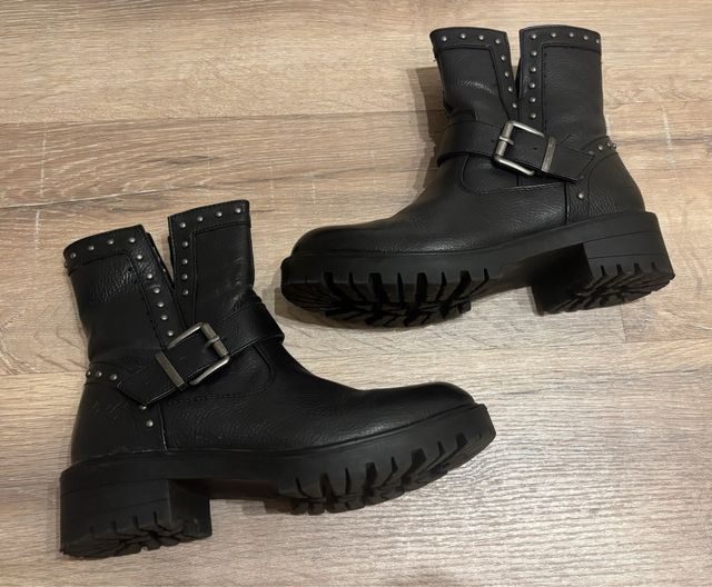 Botines Lois Negros Mujer