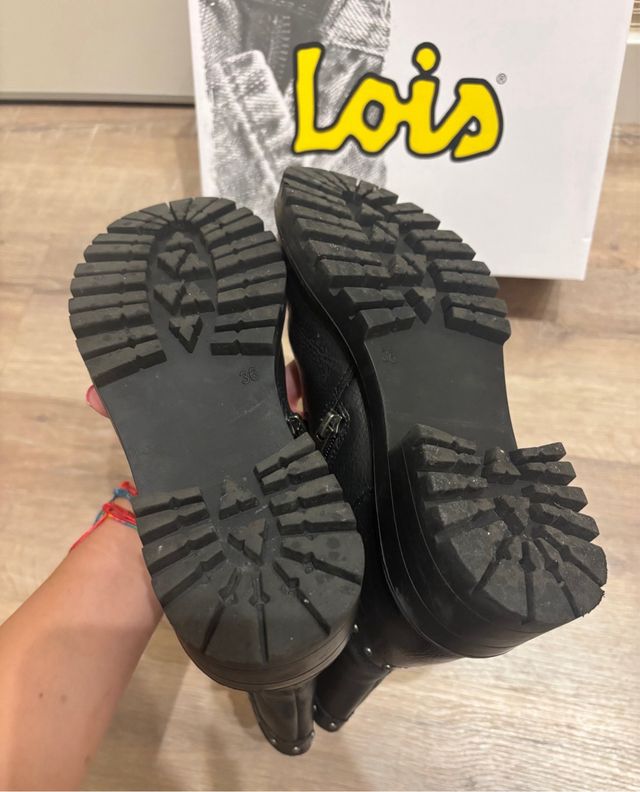 Botines Lois Negros Mujer