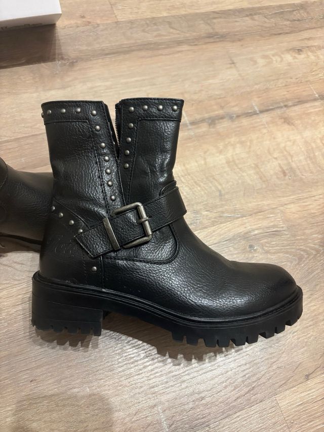 Botines Lois Negros Mujer