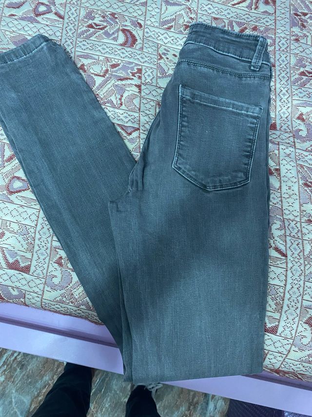 Pantalones vaqueros Springfield grises