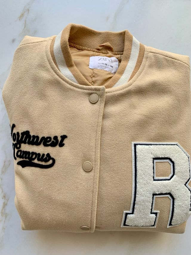 Cazadora bomber Zara niña beige T. 11-12