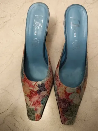 Zapatos de tacón Bata multicolor talla 38