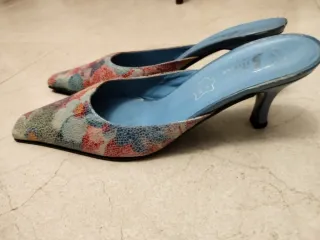 Zapatos de tacón Bata multicolor talla 38