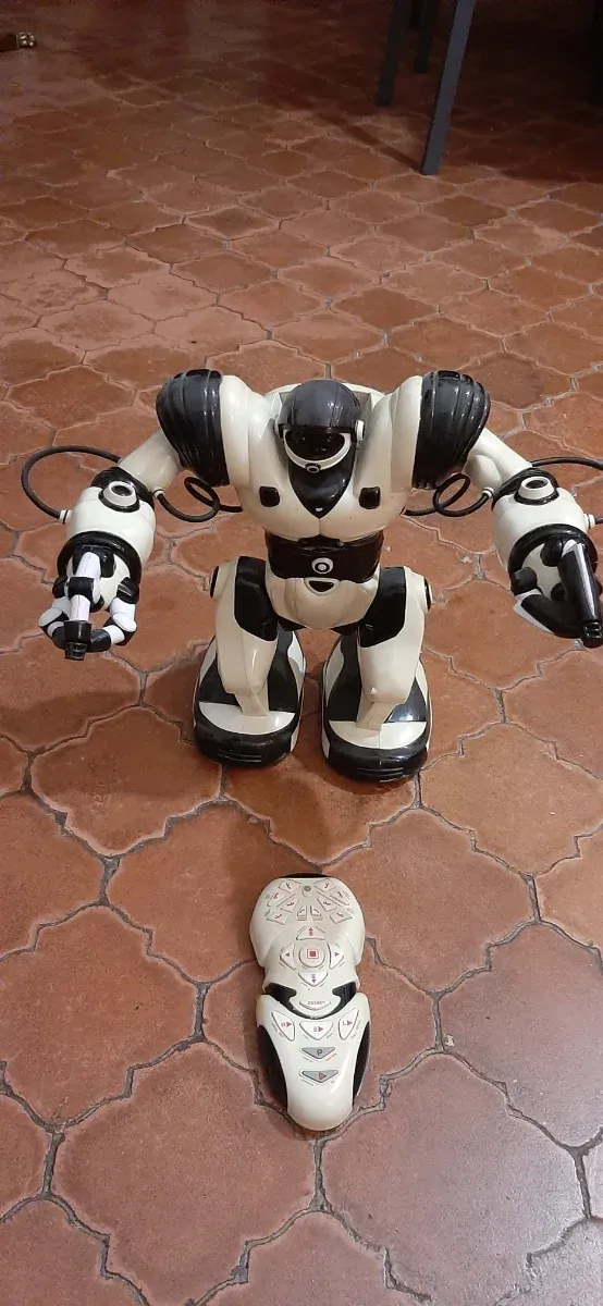 Robosapiens Juguete Robot + Mando