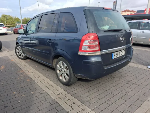 Opel Zafira 2010