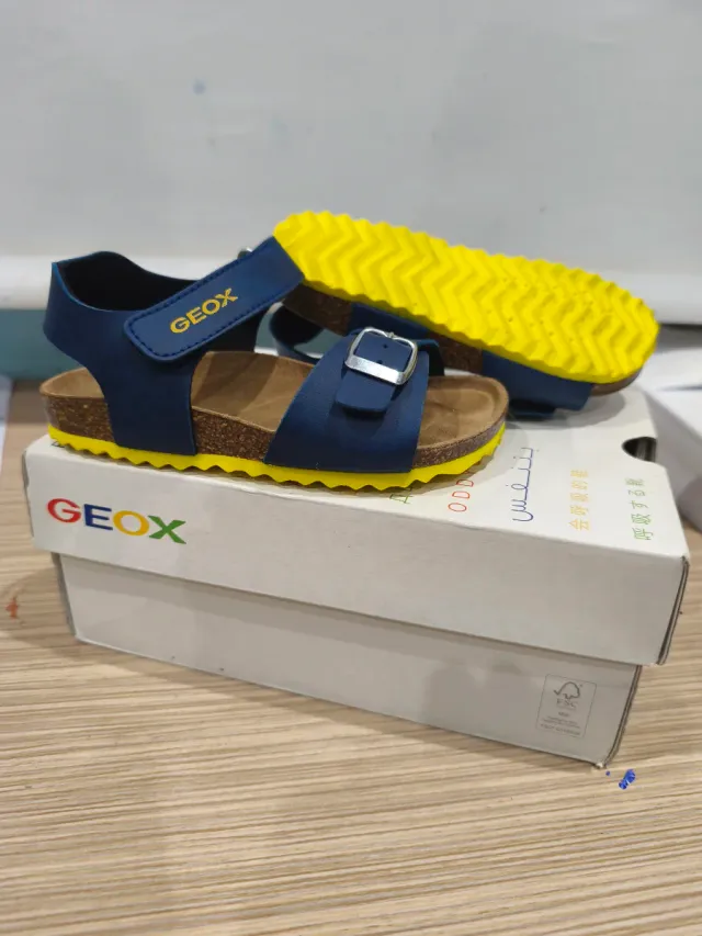 Sandalias Geox niño azul y amarillo