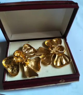 Pendientes antiguos chapados en oro