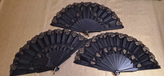 3 Abanicos Negros con Encaje.