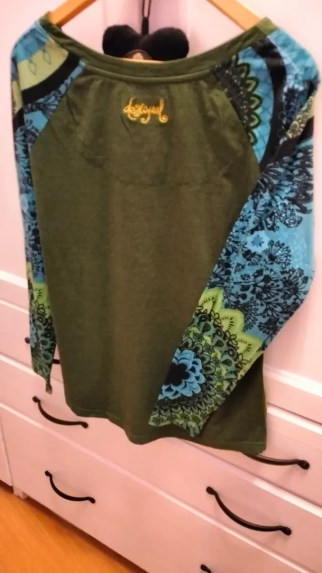 Camiseta manga larga estampada