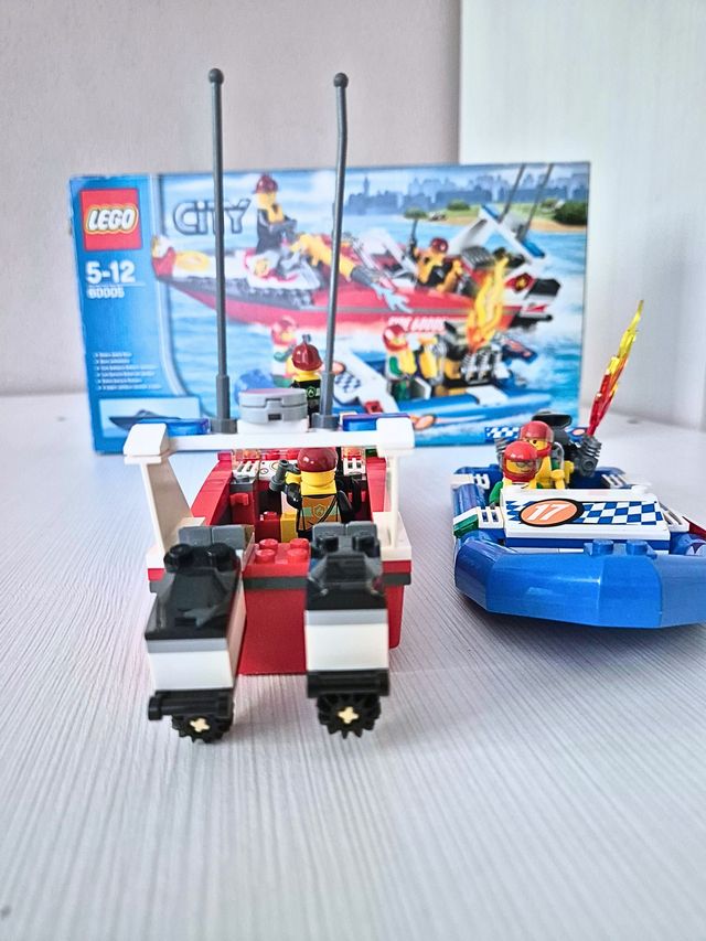 Lego City 60005 Barco Bomberos y Competición