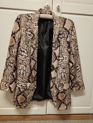 Americana oversize estampado serpiente