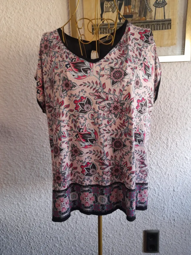 Camiseta estampada multicolor