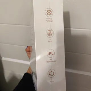 Epilatore Luce Pulsata Rosa e Bianco