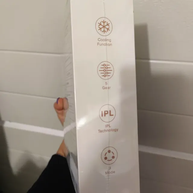 Epilatore Luce Pulsata Rosa e Bianco