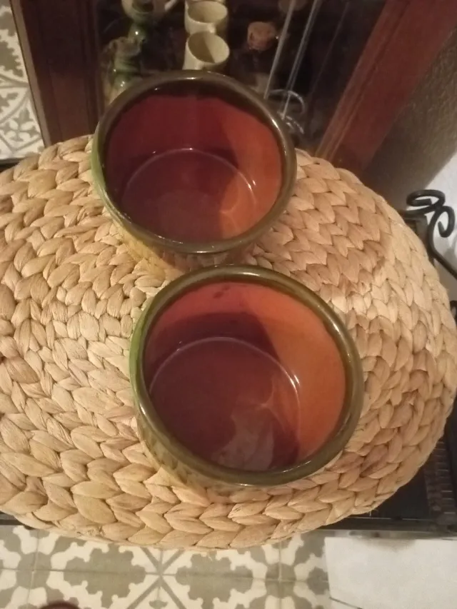 Botes de cerámica decorados
