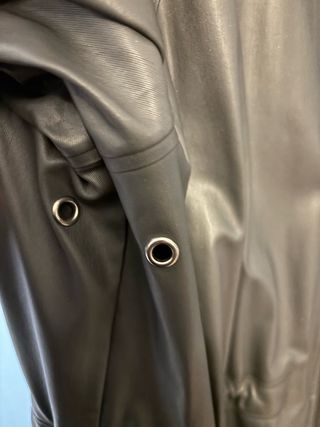 Gabardina RAINS negra