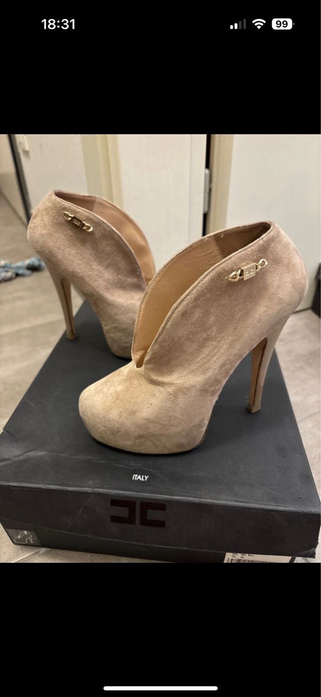 Elisabetta Franchi scamosciate tg 35