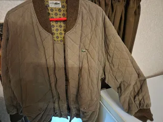 Cazadora Lacoste acolchada Talla M